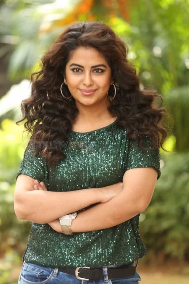 Actress Avika Gor At Raju Gari Gadhi Interview Stills