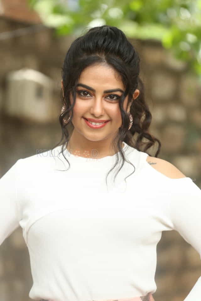 Actress Avika Gor At Raju Gari Gadhi Trailer Launch Photos