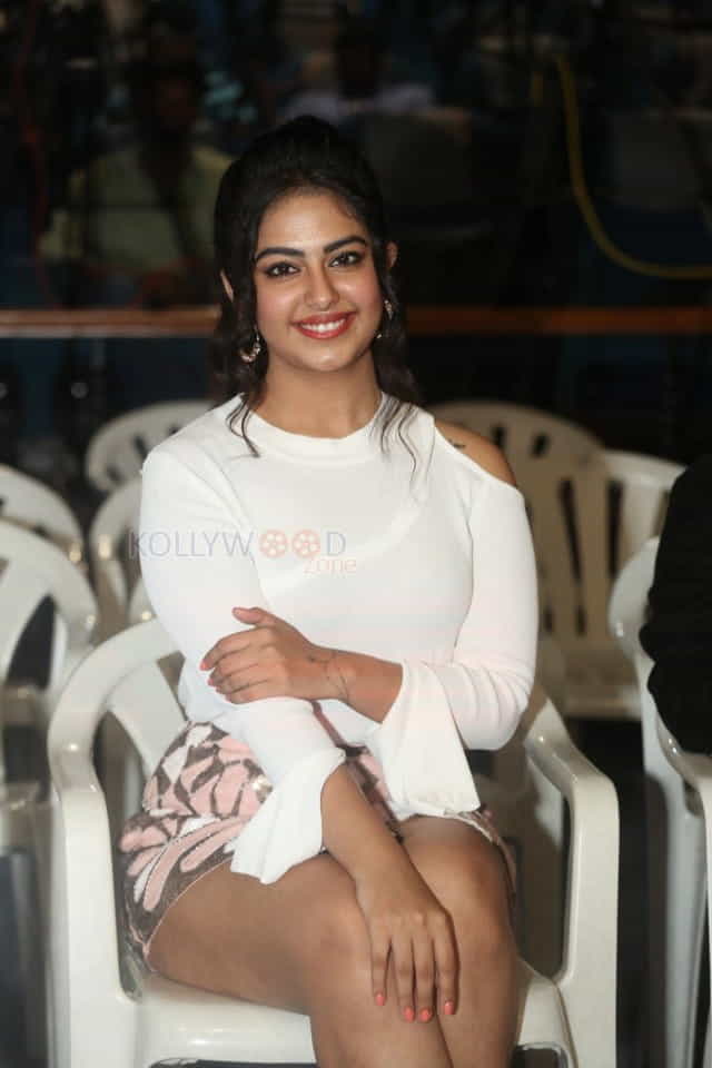 Actress Avika Gor At Raju Gari Gadhi Trailer Launch Photos