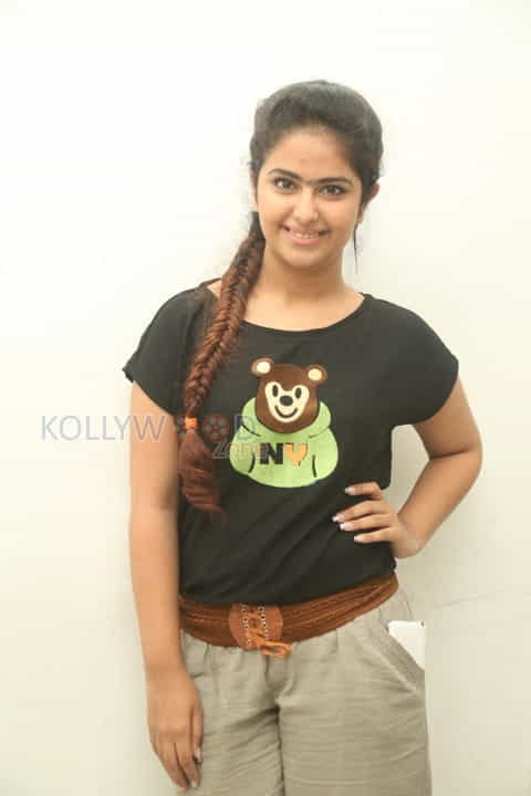 Actress Avika Gor New Pics