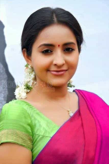 Actress Bhama Saree Pictures