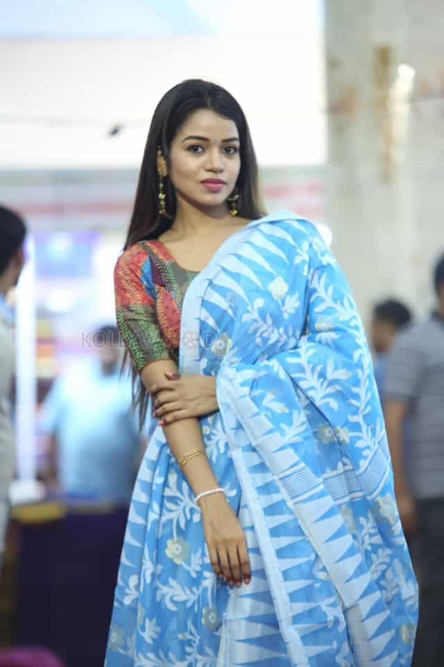 Actress Bhavya Sri At Indian Silk Expo Photos