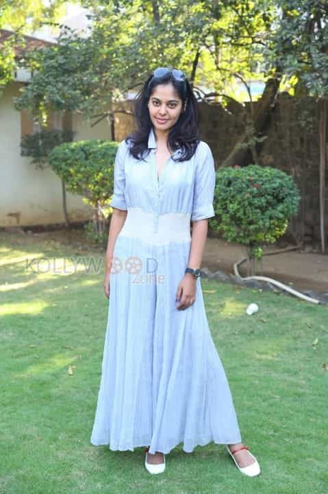 Actress Bindu Madhavi Photoshoot Stills