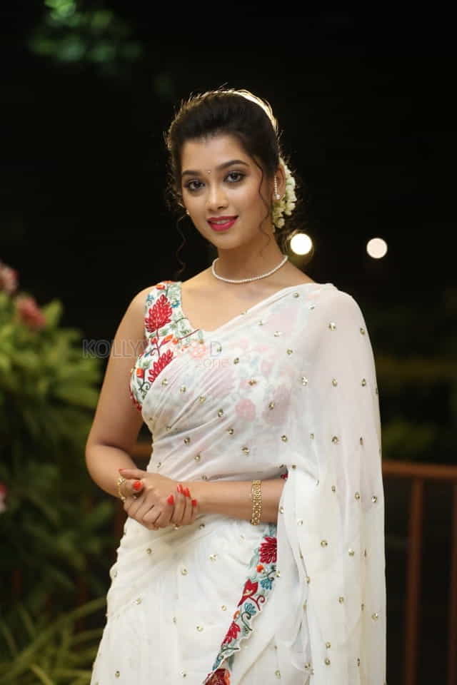 Actress Digangana Suryavanshi At Hippi Movie Pre release Event Photos