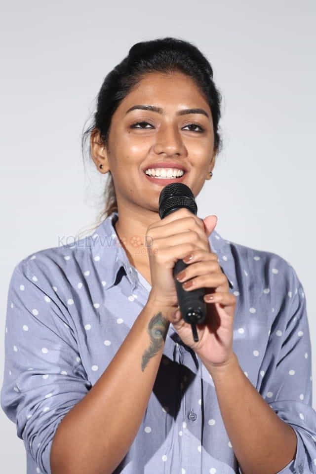 Actress Eesha Rebba At Darshakudu Movie Press Meet Pictures