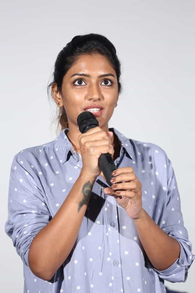 Actress Eesha Rebba At Darshakudu Movie Press Meet Pictures