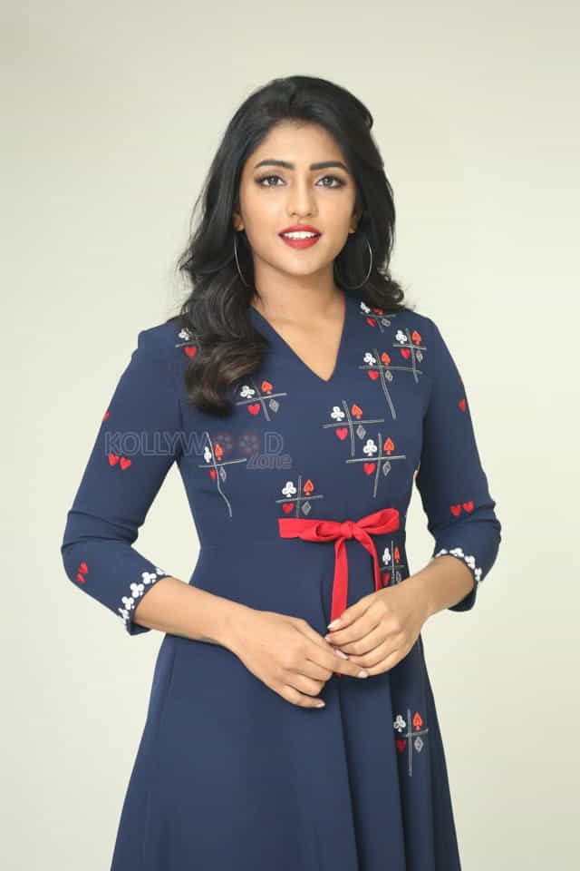 Actress Eesha Rebba Interview Pictures