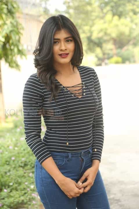 Actress Hebah Patel Latest Photos