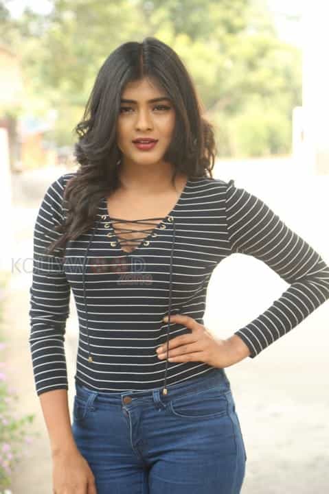 Actress Hebah Patel Latest Photos