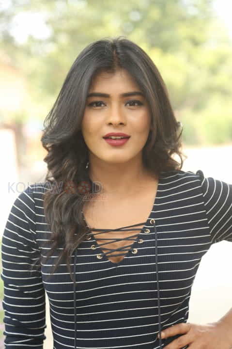 Actress Hebah Patel Latest Photos