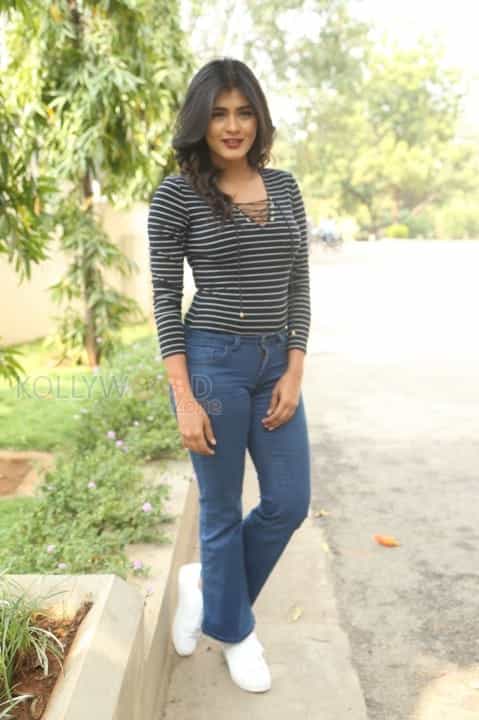 Actress Hebah Patel Latest Photos