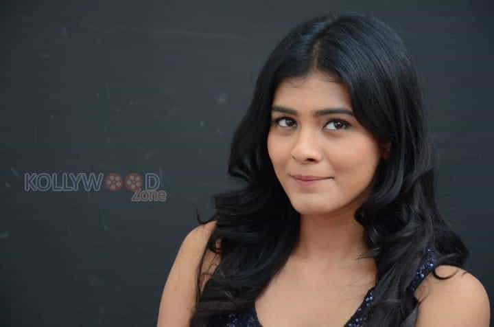 Actress Hebah Patel Sexy Photos