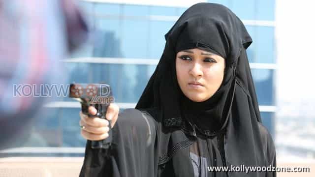 Actress Nayantara In Arrambam Movie Pictures