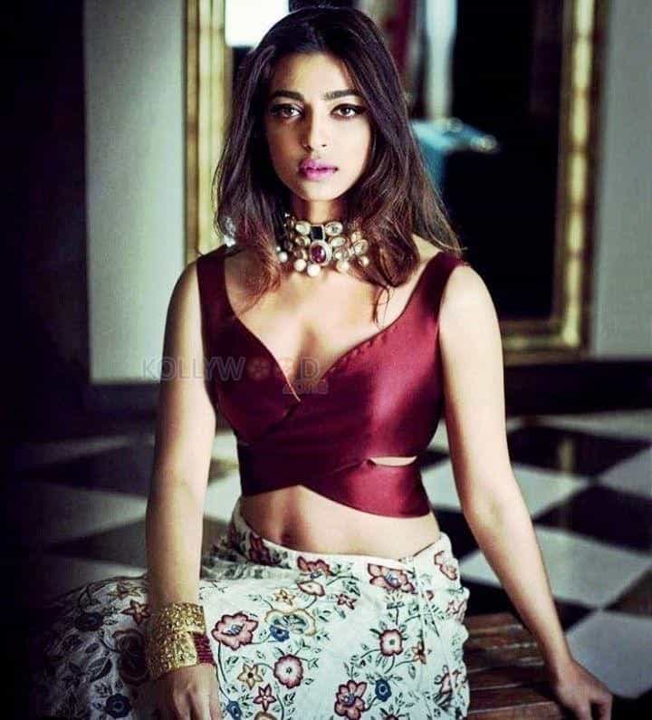 Actress Radhika Apte Hot Sexy Pictures