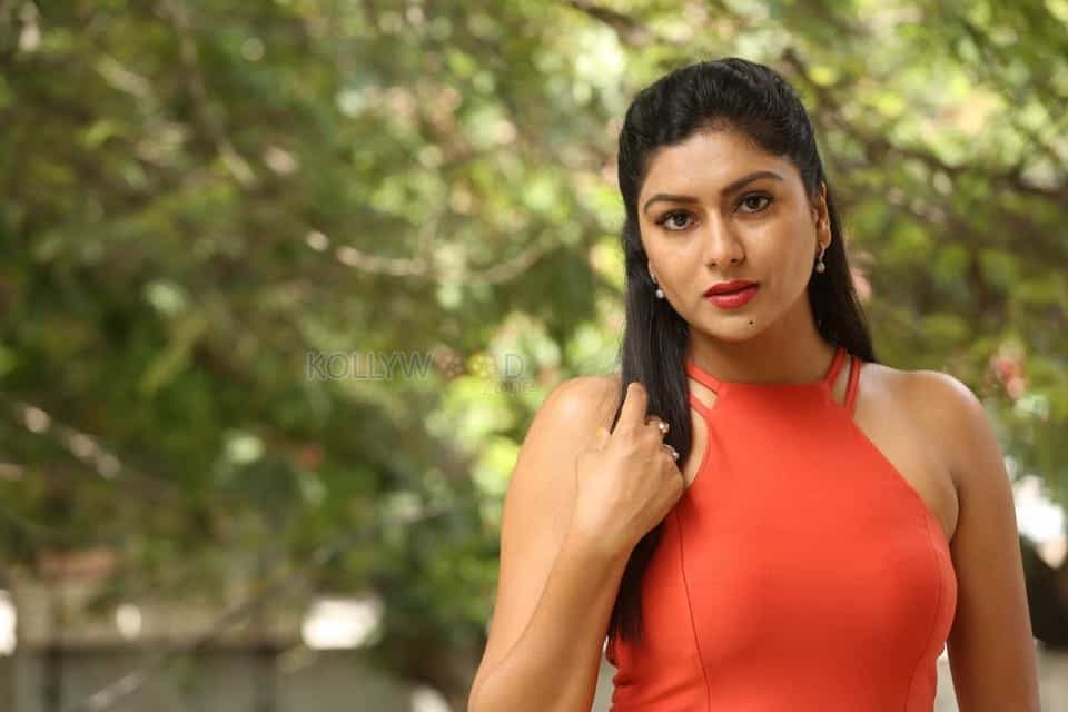 Actress Sai Akshatha At Special Movie Interview Photos