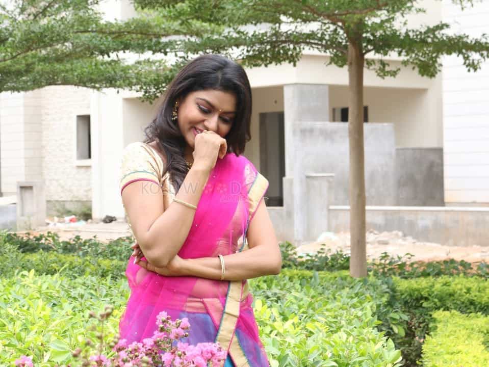 Actress Sai Akshatha Pictures