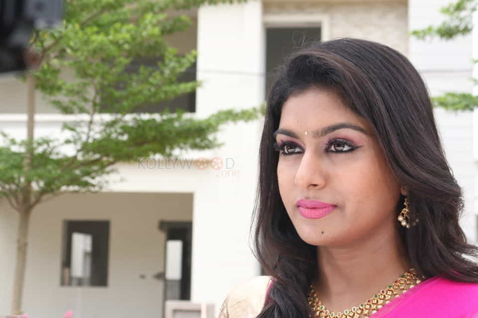 Actress Sai Akshatha Pictures