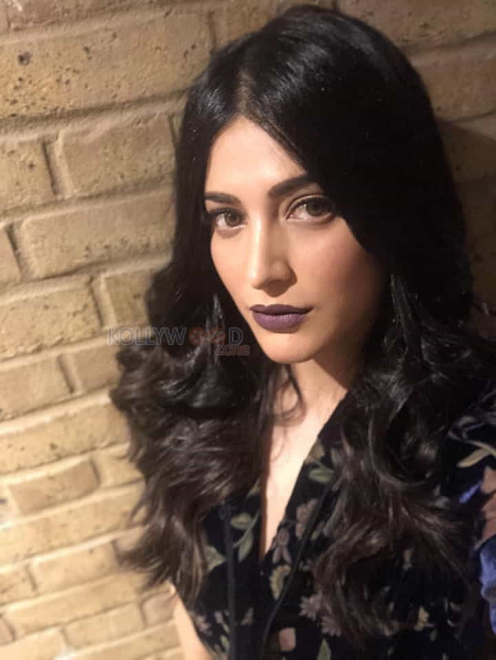 Actress Shruti Haasan London Pictures