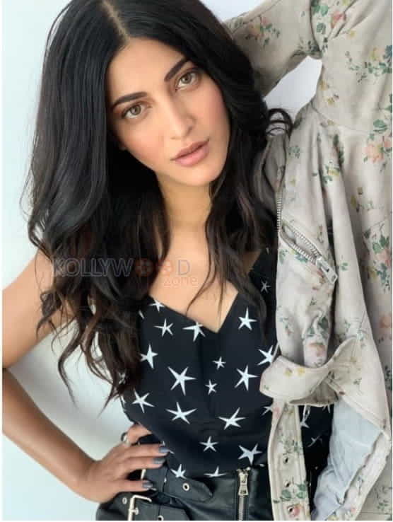 Actress Shruti Haasan Magazine Photoshoot Pictures