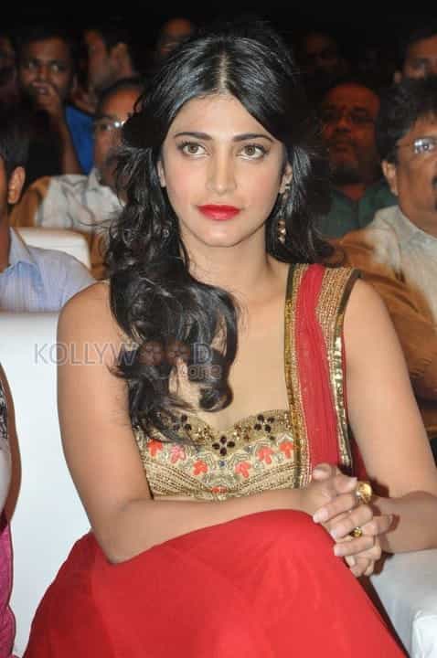 Actress Shruti Haasan Pics