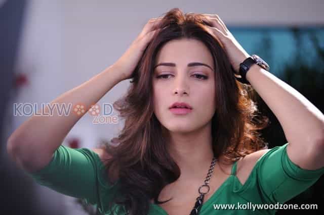 Actress Sruthi Hassan Pictures