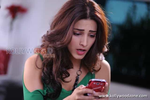 Actress Sruthi Hassan Pictures