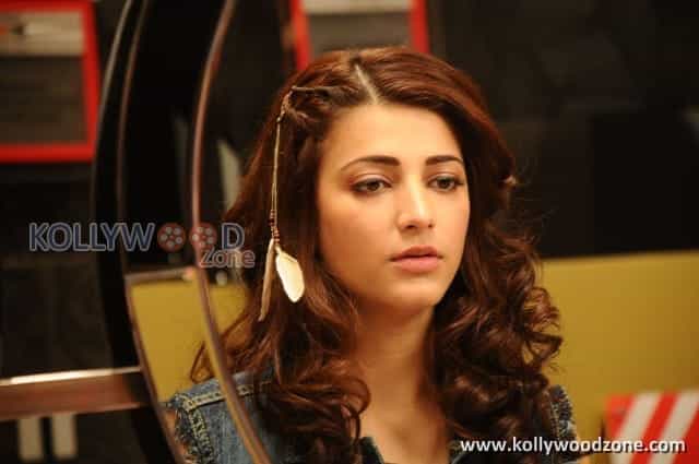 Actress Sruthi Hassan Pictures