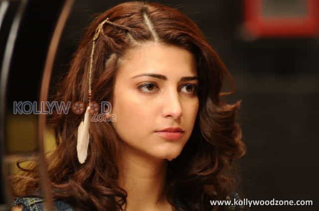 Actress Sruthi Hassan Pictures