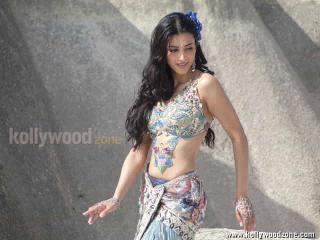 Actress Sruthi Hassan Sexy Photos