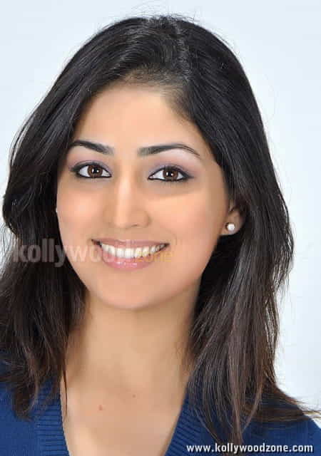 Actress Yami Gautam Pictures