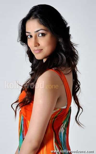 Actress Yami Gautam Pictures