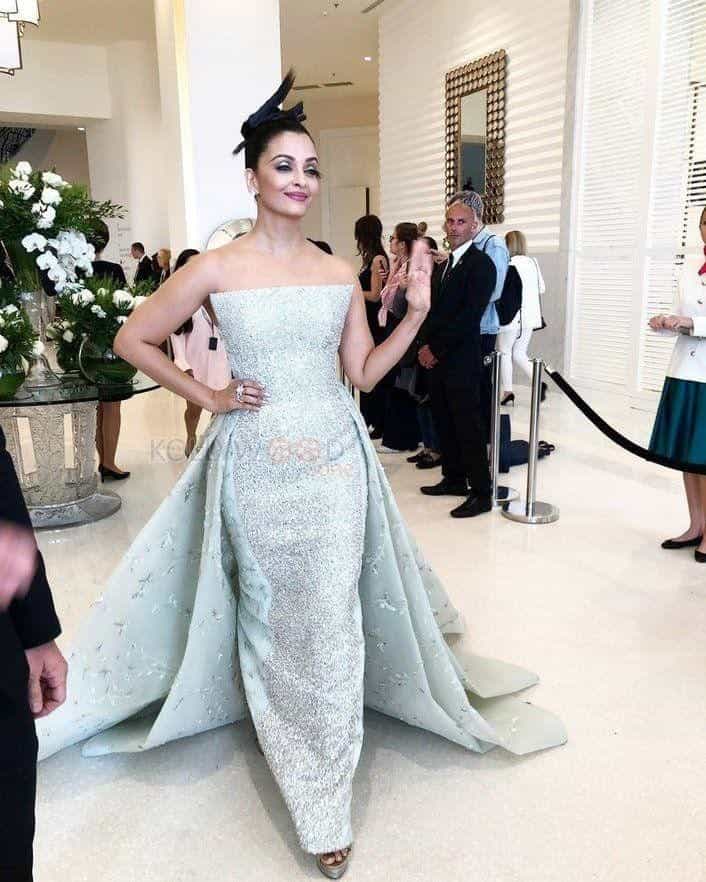 Aishwarya Rai At Cannes Photos