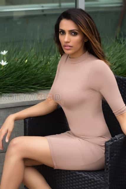 Akshara Gowda Latest Sexy Photoshoot Pictures