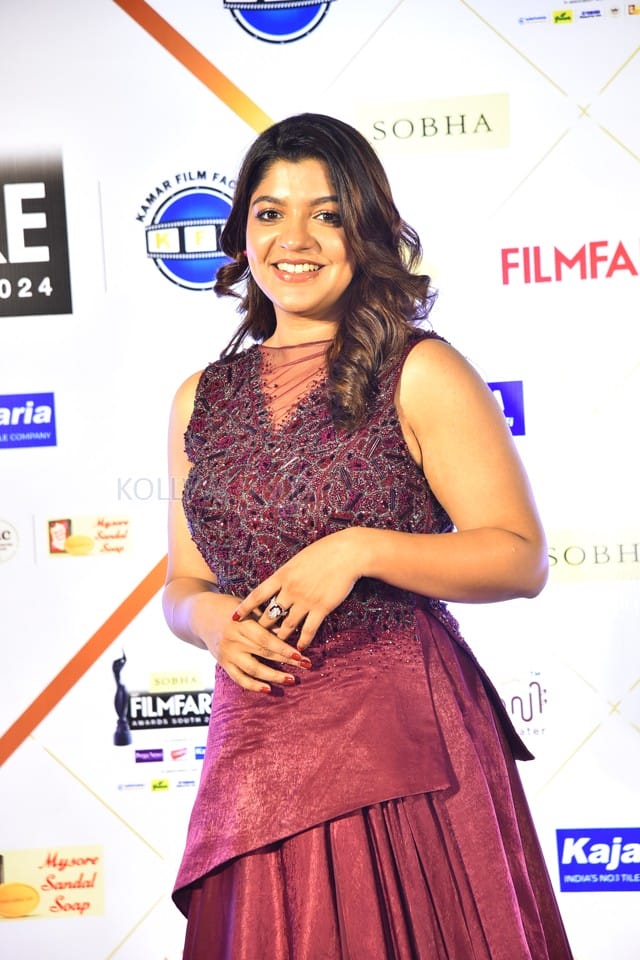 Aparna Balamurali at 69th SOBHA Filmfare Awards South 2024 Stills 06