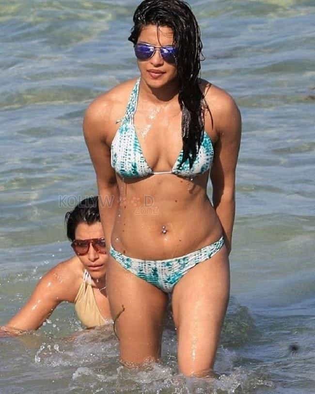 Baywatch Actress Priyanka Chopra Bikini Photos