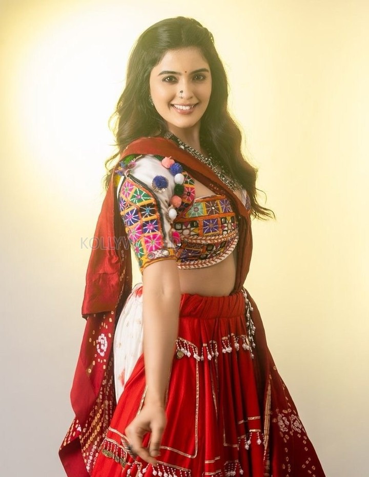 Beautiful Amritha Aiyer in a Stylish Diwali Lehenga Photos 01