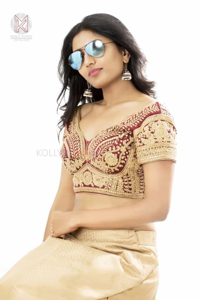 Beautiful Eesha Rebba Photoshoot Photos