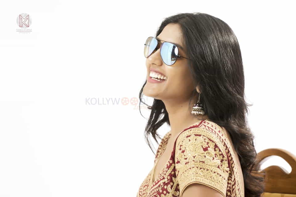 Beautiful Eesha Rebba Photoshoot Photos