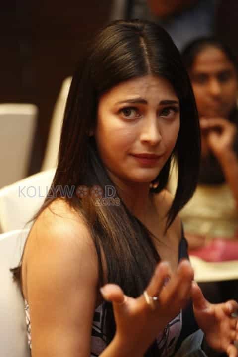 Beautiful Shruti Haasan Photoshoot Stills