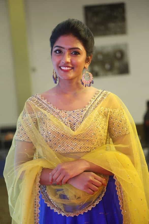 Beautiful tollywood actress eesha pictures