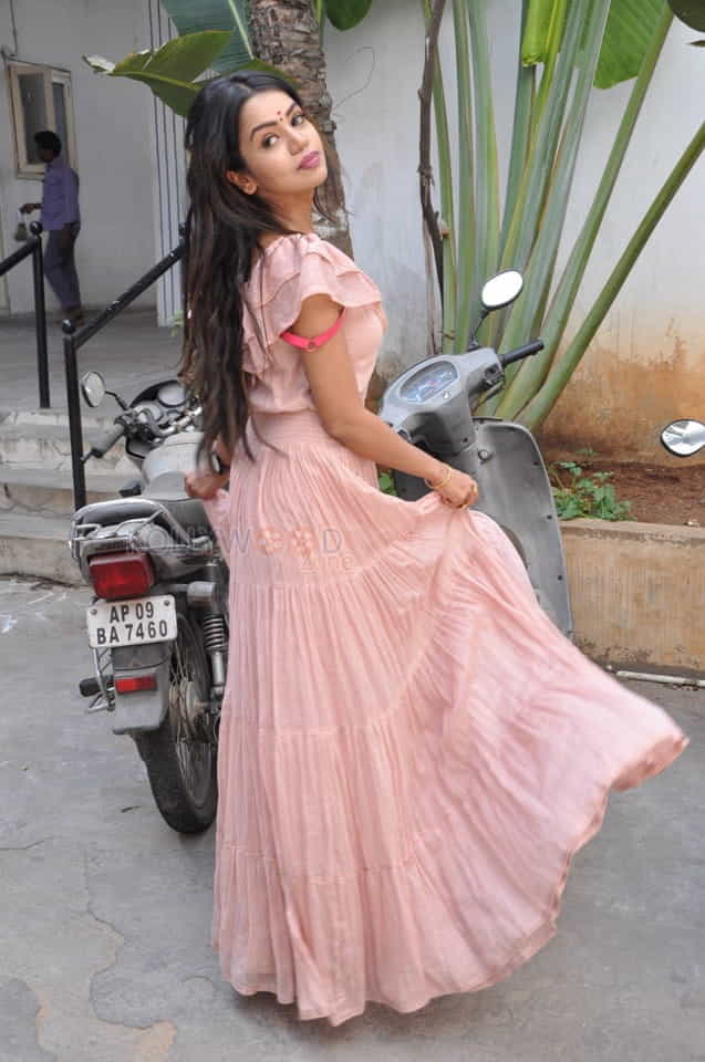 Bhavya Sri At Baggigi Gopal Movie Opening Photos Pictures