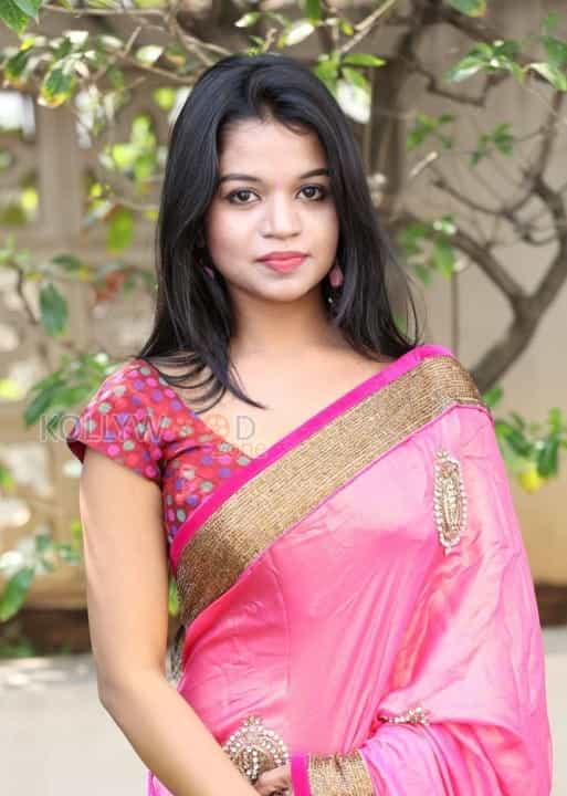 Bhavya Sri Sexy Saree Pictures