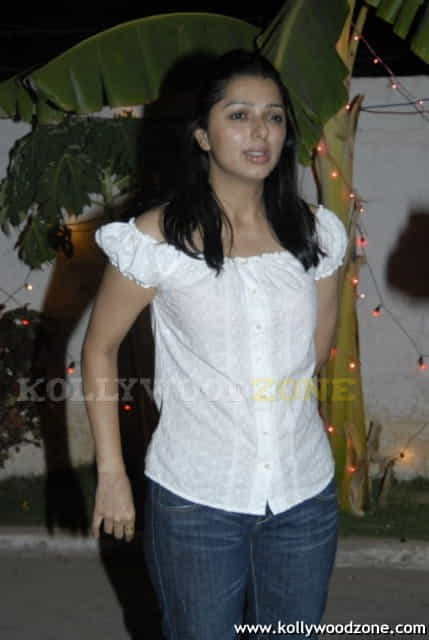 Bhumika Chawla Pics