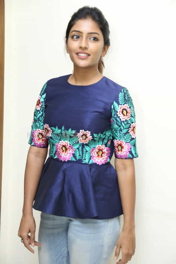 Darsakudu Heroine Eesha Interview Pictures