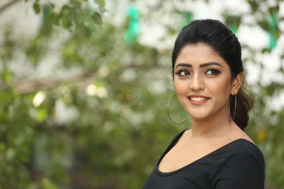 Eesha Rebba Subramaniapuram Interview Photos