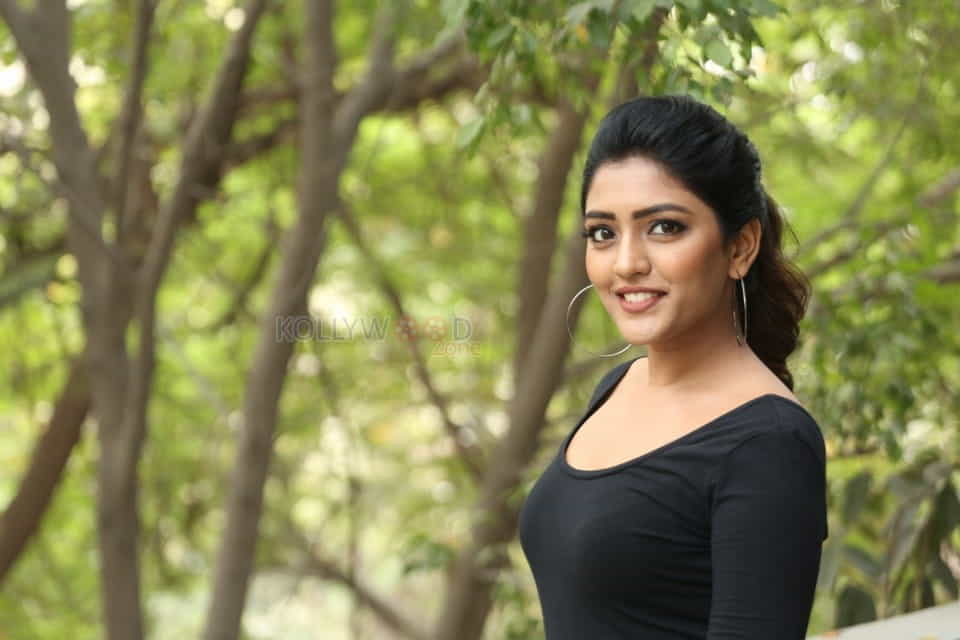 Eesha Rebba Subramaniapuram Interview Photos