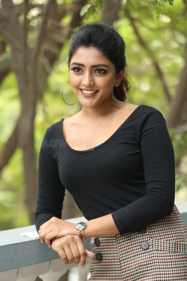 Eesha Rebba Subramaniapuram Interview Photos