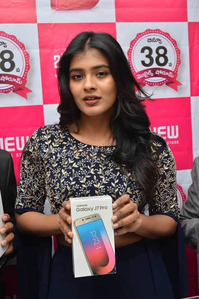 Heba Patel At B New Mobile Store Launch Photos