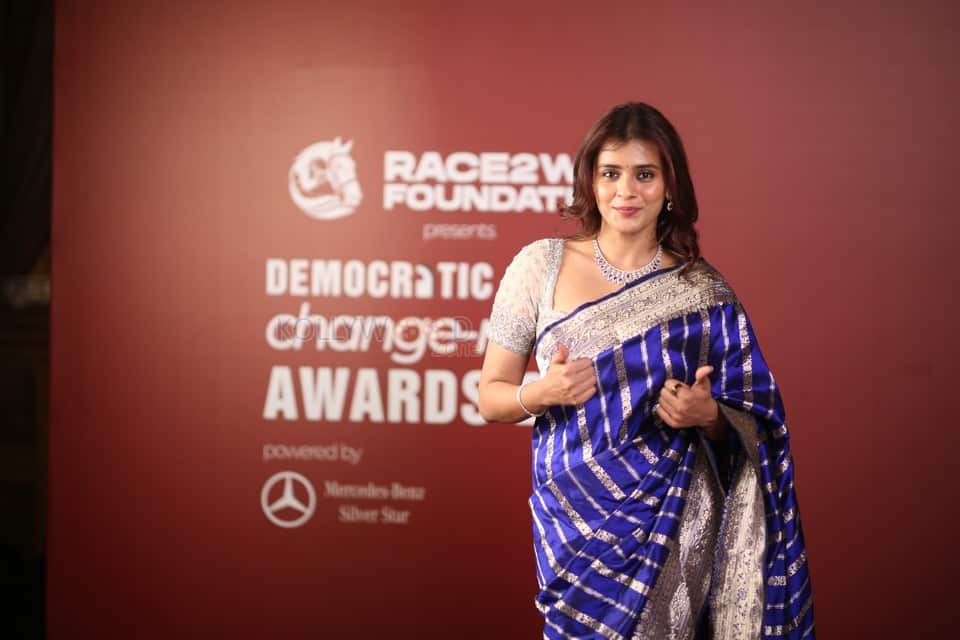 Heroine Hebah Patel at Democratic Sangha Change Maker Awards Pictures 08