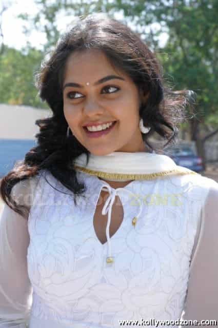 Hot Pics Of Bindu Madhavi